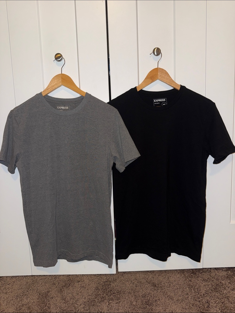 Express Men's Short Sleeve Crew Neck T-Shirts - Gray & Black